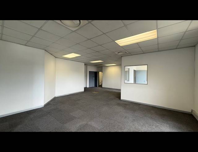 789M² OFFICE TO LET IN UMGENI BUSINESS PARK